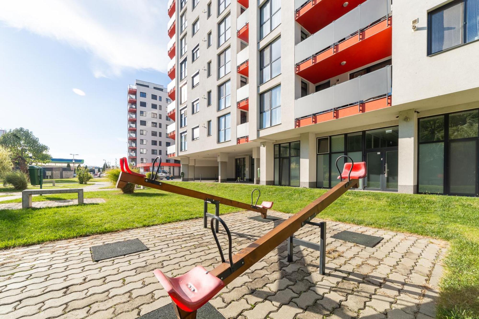 אראד Ari Rose Apartment With Cozy Balcony מראה חיצוני תמונה